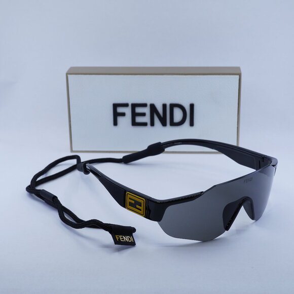 Final Price! Fendi FE40088U-Y 01A Black Grey Sunglasses - Picture 13 of 14